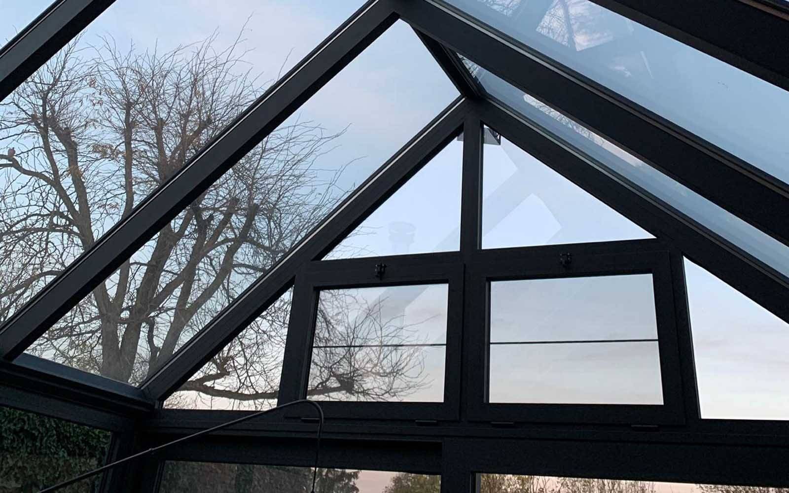Veranda met zadeldak