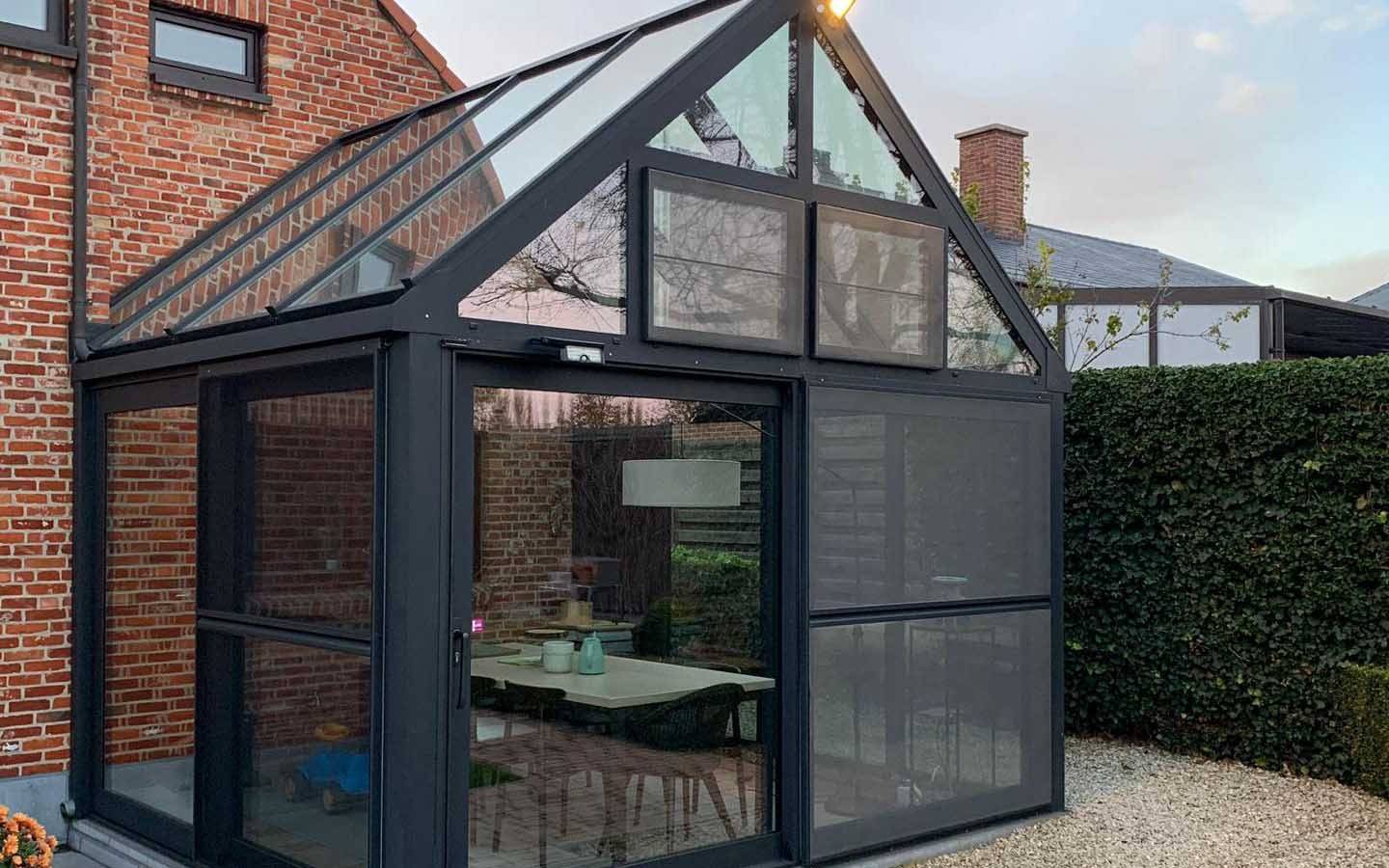 Veranda met zadeldak